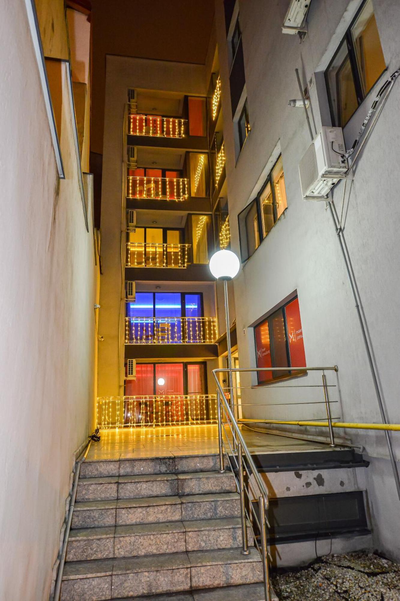 City Center Suite With Terrace Bükreş Dış mekan fotoğraf